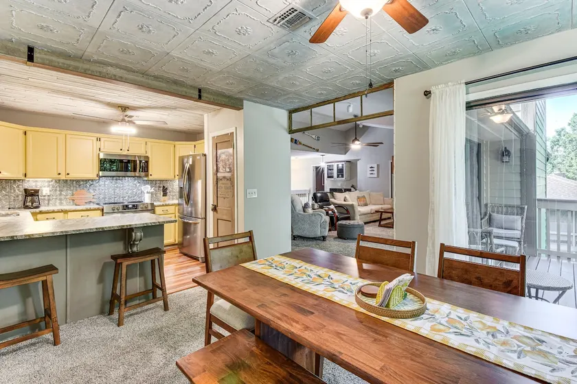 Marina Villa Condo at Lake Keowee w/ Fireplace - Image 1