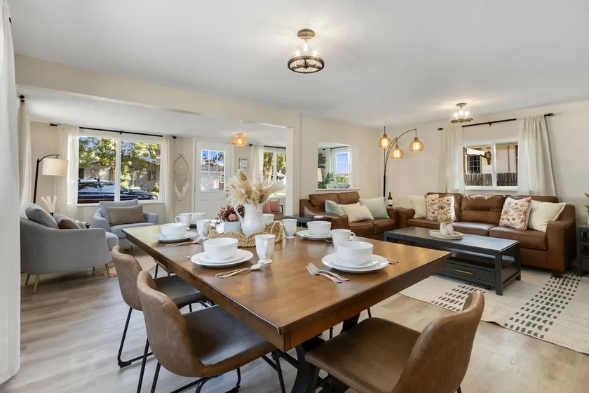 Downtown Windsor Home with Hot Tub and Pool Table - Image 1