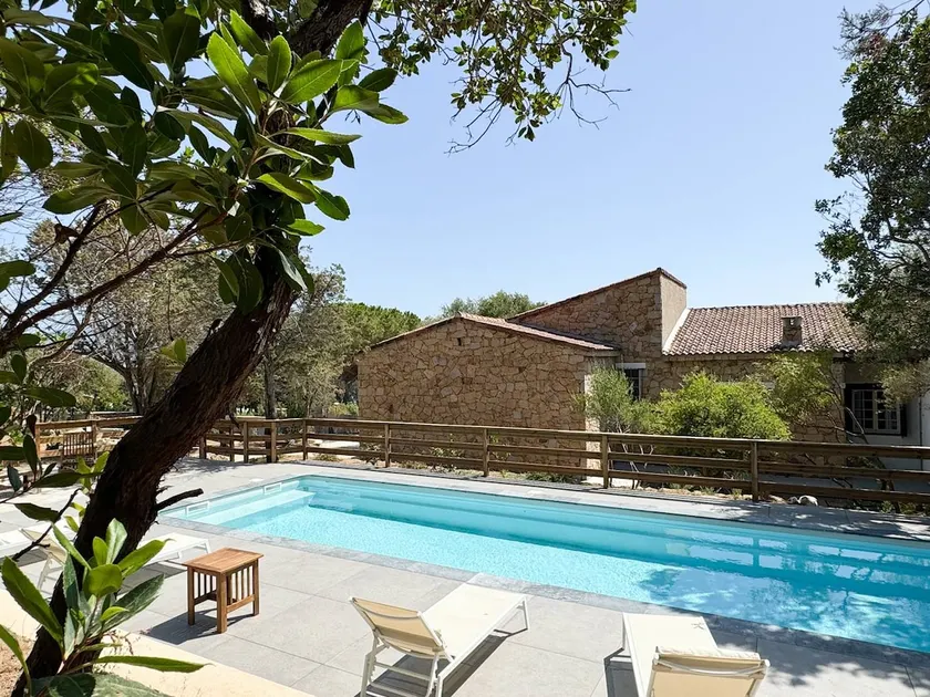 Villa NAOMI piscine à 100 m de la plage - Image 1