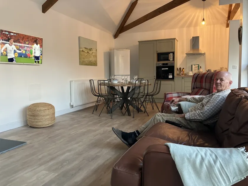 Newly Converted Spacious Barn - Westlands - Image 1