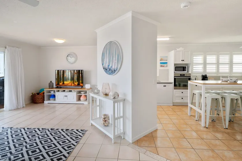 Seagate Escape at Caloundra - Image 1