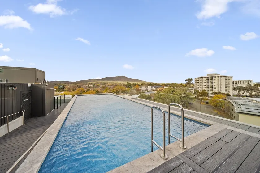 Mulberry 2br 2ba Rooftop Pool Bbq Wifi & Netflix Central Location - Image 1