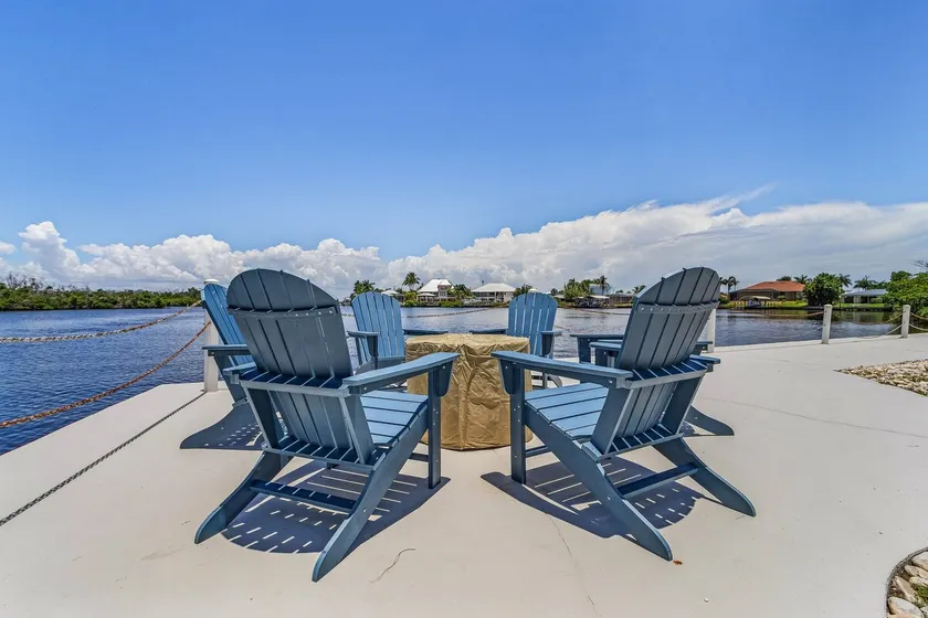 Gorgeous & Spacious 3/3.5, Incredible Water Views! - Image 1