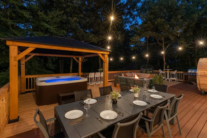 Family-Friendly Meets Luxury - Image 1