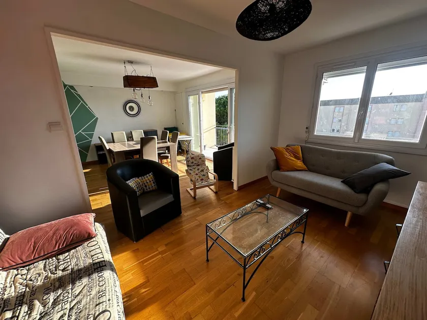 Apparently newly renovated - Image 1