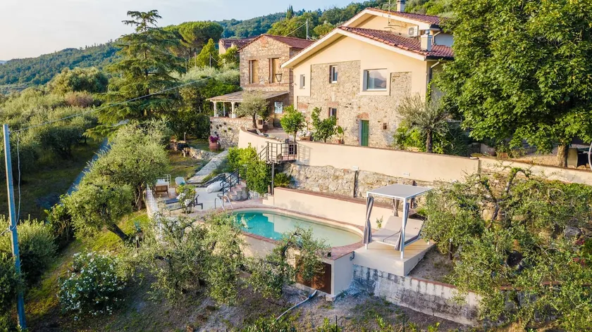 Le Due Terre Farmhouse - Image 1