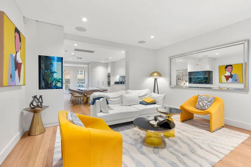 Potts Point Luxury 3-Story Townhouse - Image 1
