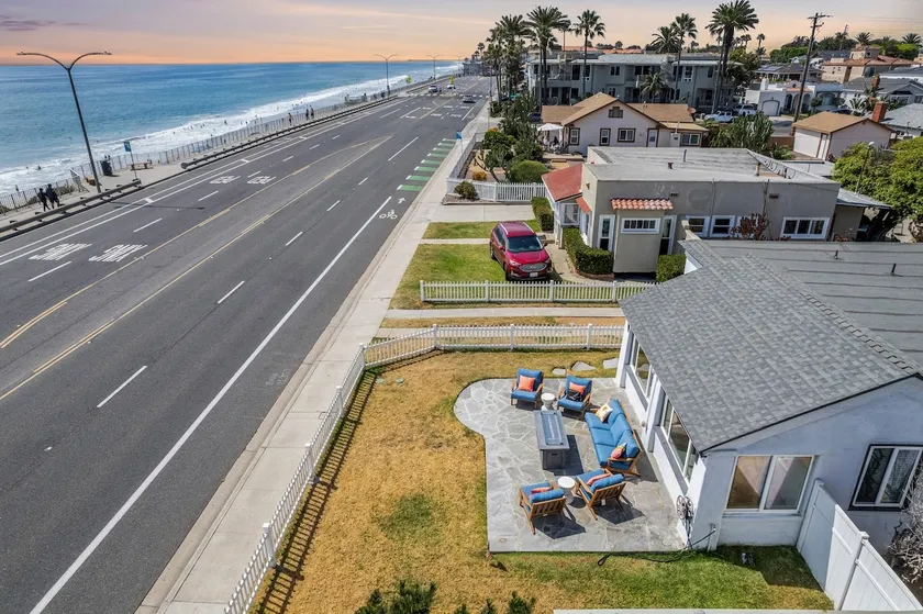 Carlsbad Blvd Villa - Image 1