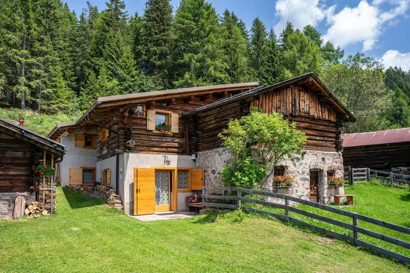 Naibiz Cabin, Val di Mòcheni, Trentino - Image 1