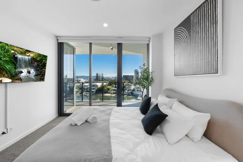 Brand NEW Pet Friendly Japandi style Riverview apt - Image 1