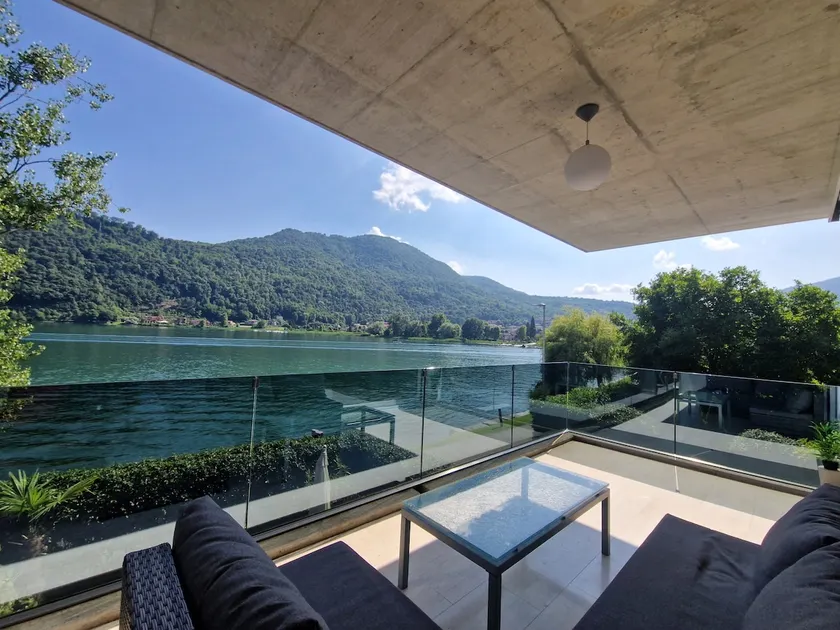 The Lake House - Image 1