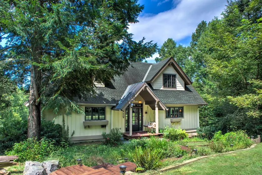3BR Cottage Near the Appalachian Trail - Image 1