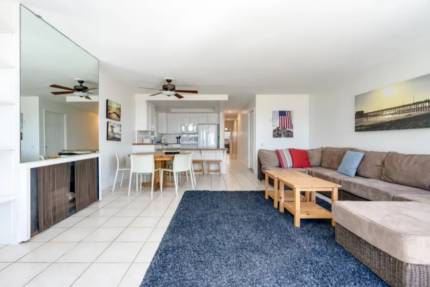 Beatrice - Beachfront - Image 1