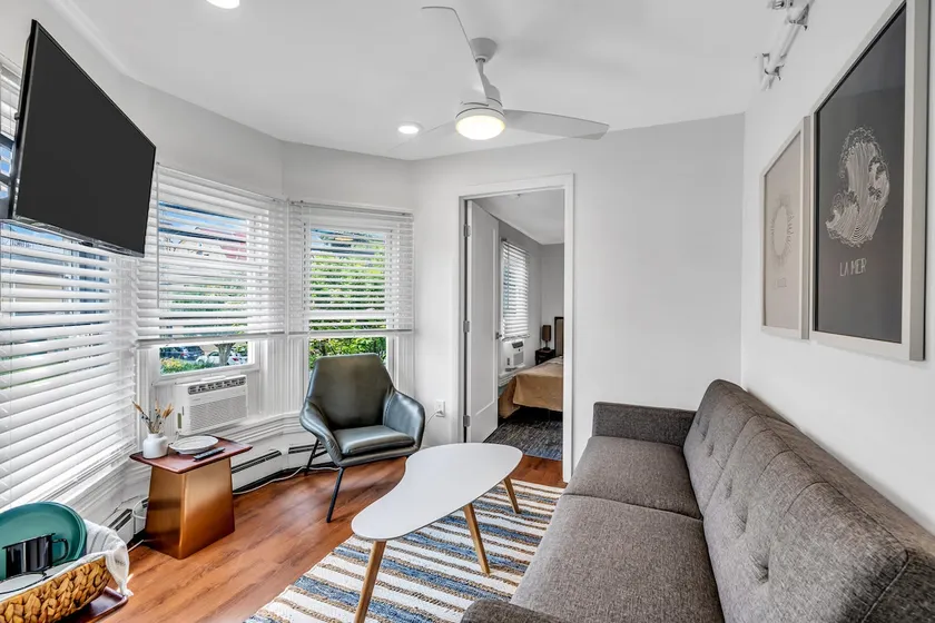 Fully Renovated 1 Bed Room Beach Suite #4 - Image 1