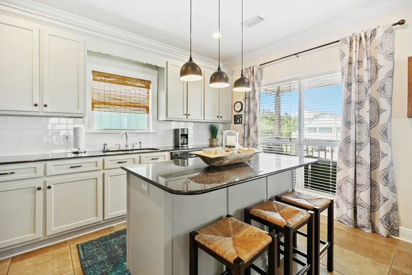 Bear Point 3BR House Orange Beach Bring Your Boat! - Image 1
