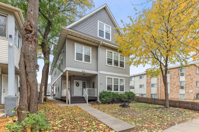 Modern & Spacious 5BH/ 4BA Home Near Downtown - Image 1