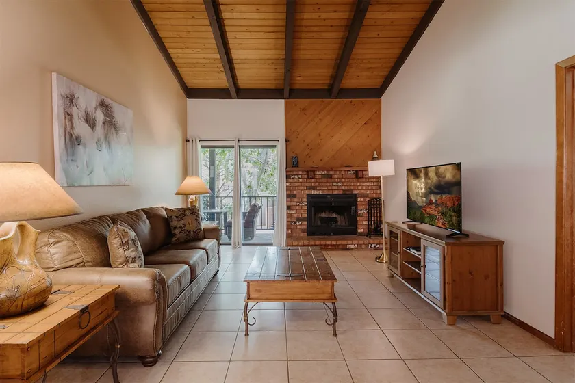 Sycamore Sunset: Pool, Hot Tubs, Tennis & Hiking! - Image 1
