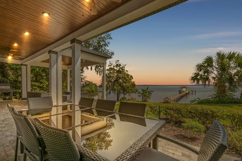 Riverfront 5BR, Private Dock, Sleeps 12 - Image 1