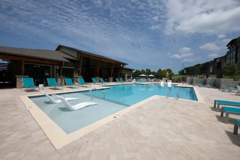 PetFriendly Getaway with Pool and Gym - Image 1