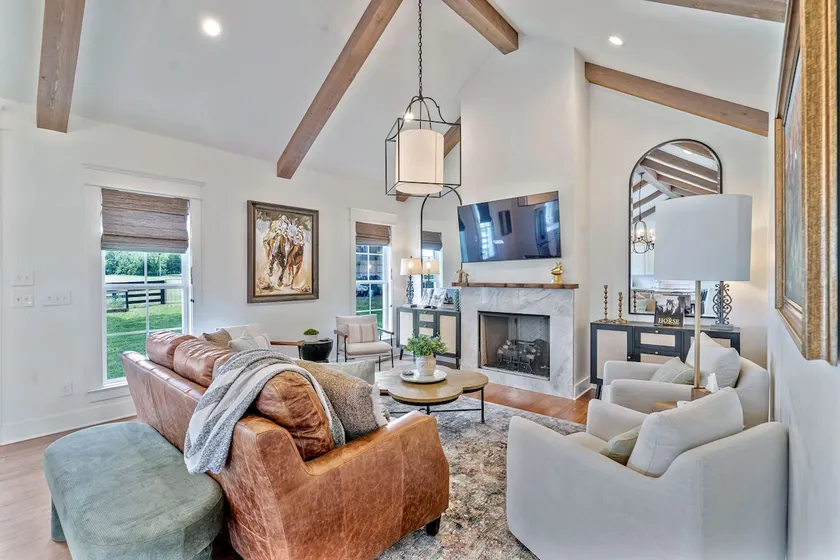 32 Acre Farm at Maven Stables ｜Spring Hill - Image 1