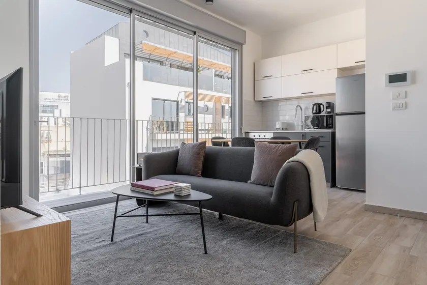 Blueground at Florentine ID20 Apartments - Image 1