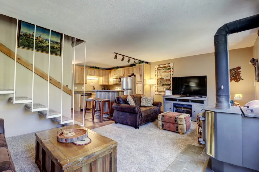 New Cozy Mountain Retreat, Dillon, Orofino 104 - Image 1