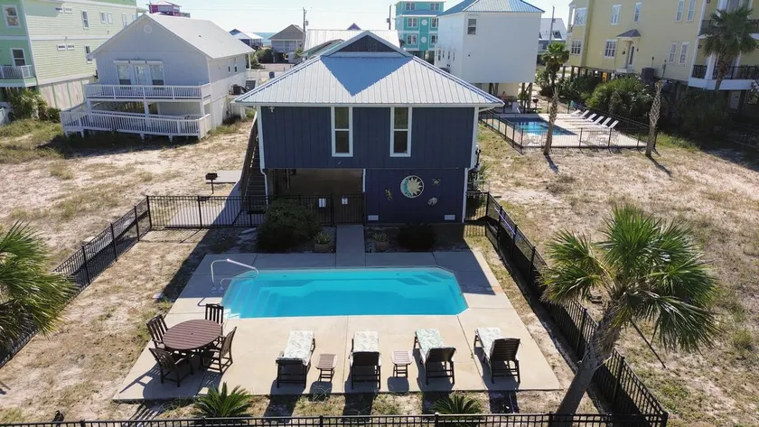 Beautiful Home in Gulf Shores with Private Pool, Sleeps 12 - Image 1