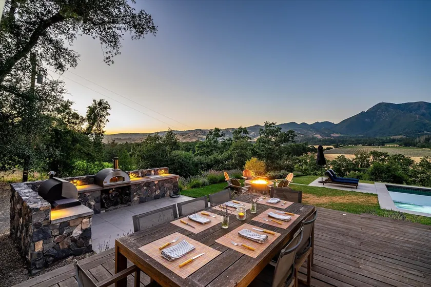 Calistoga Vista-Pool, Hot Tub - Tastings Included - Image 1