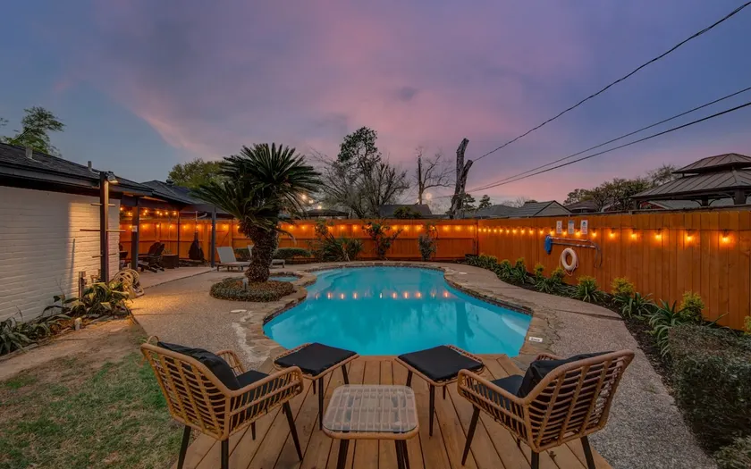 Spring Branch Getaway Feat 5BD, Pool, Hot tub - Image 1