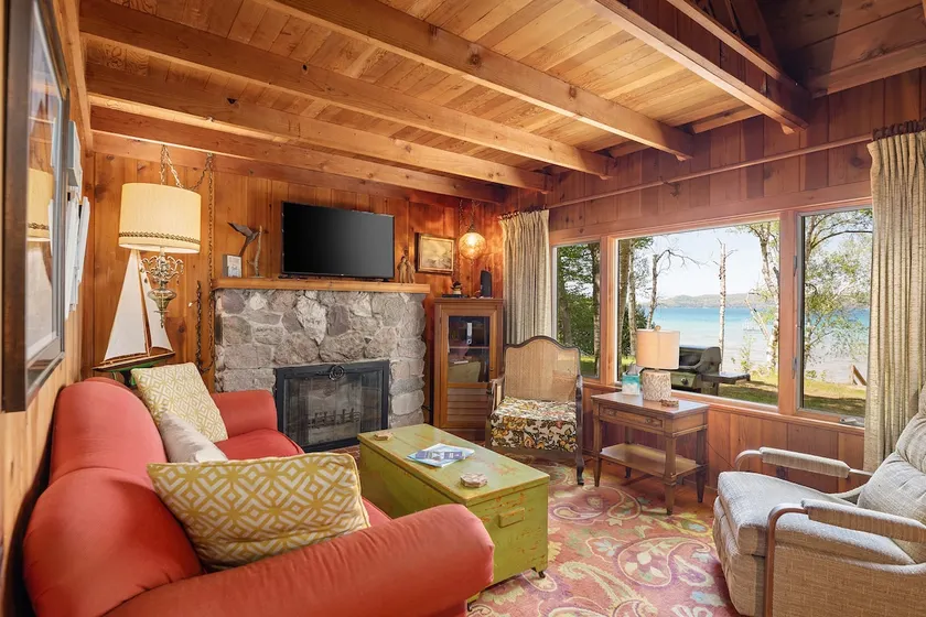 Terrapin Station- 2 Cottages on Glen Lake - Image 1