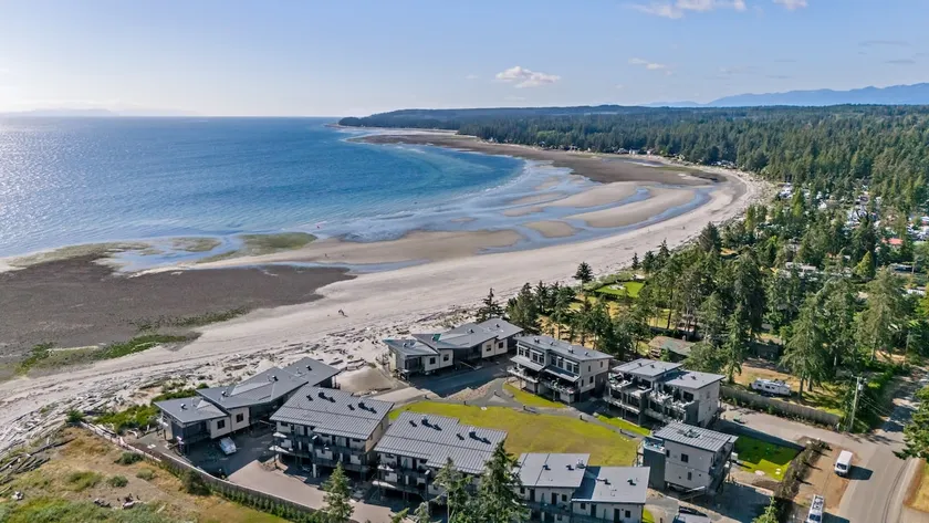 Azure Shores at The Beach House - Image 1
