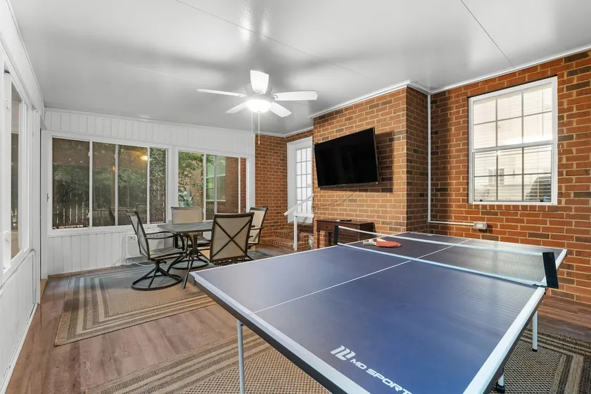Quiet Family Home - Near Everything - Image 1