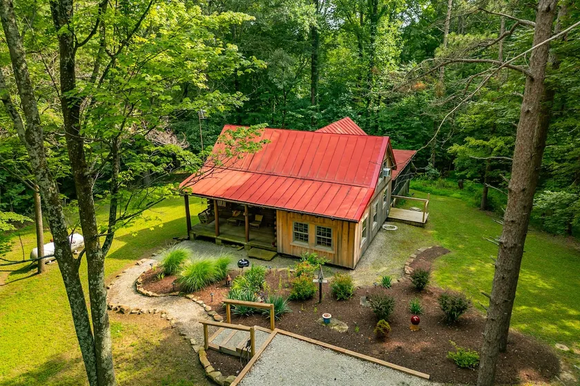 Cabin In The Pines - Image 1