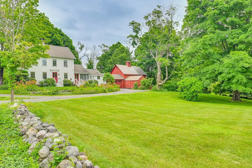 Historic Farmhouse Near Mountains & Colleges! - Image 1