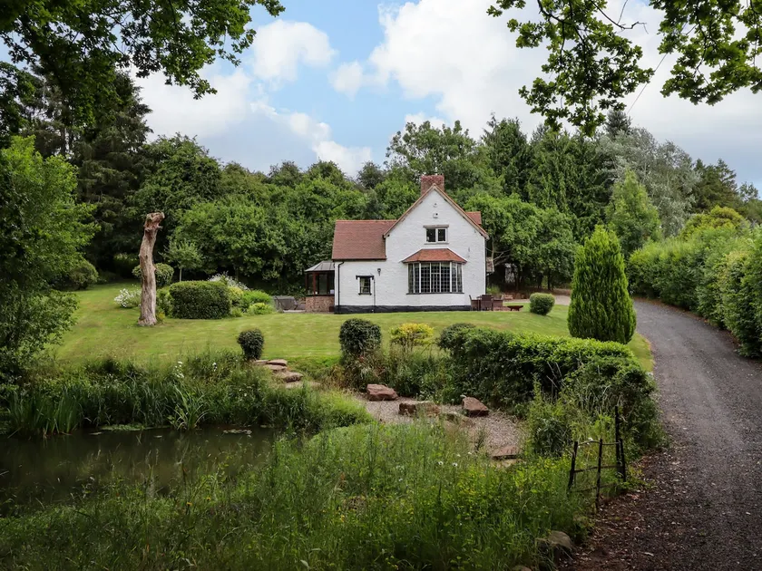 Grove Cottage - Image 1