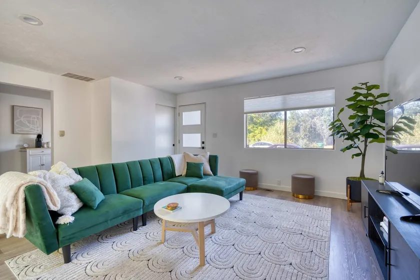 2BR Bungalow - Private Yard - Off-Street Parking - Image 1