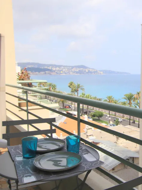 La Suite 111 - Image 1