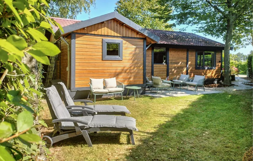 3 Bedroom Amazing Home In Heinkenszand - Image 1