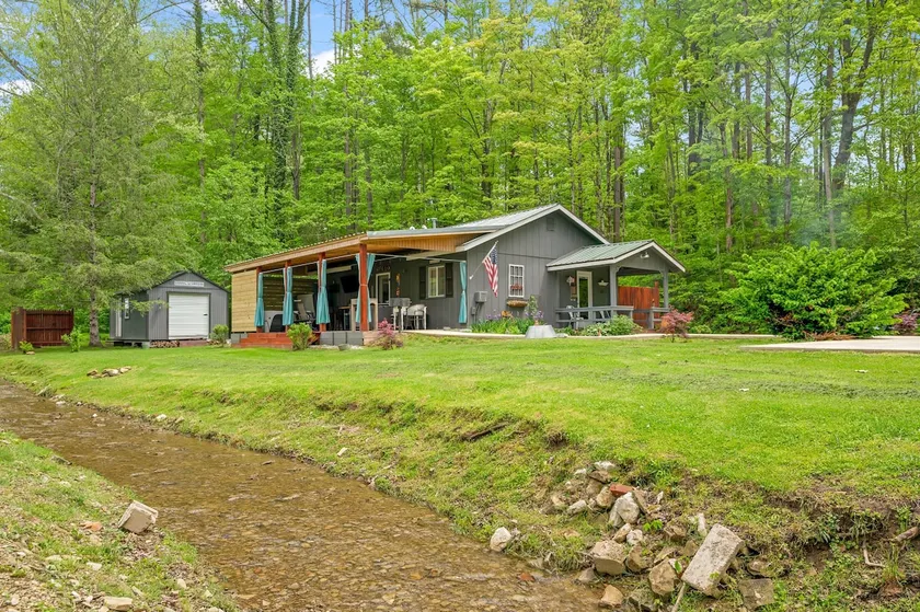 Bear Creek Cottage - Image 1