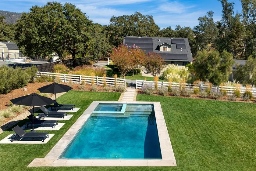 Wine Country Estate by AvantStay - Image 1
