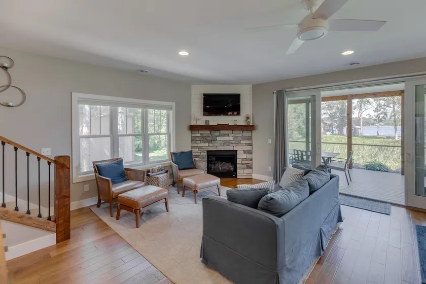 Great Swimming Beach, New Home, Raft & More! - Image 1