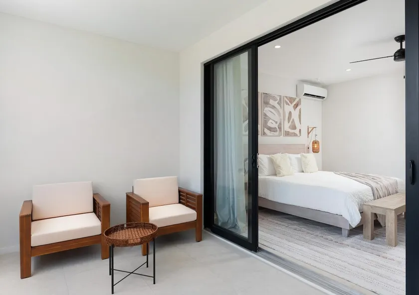 Beach Club Access, Chic Home, Pool, Near Holetown - Image 1