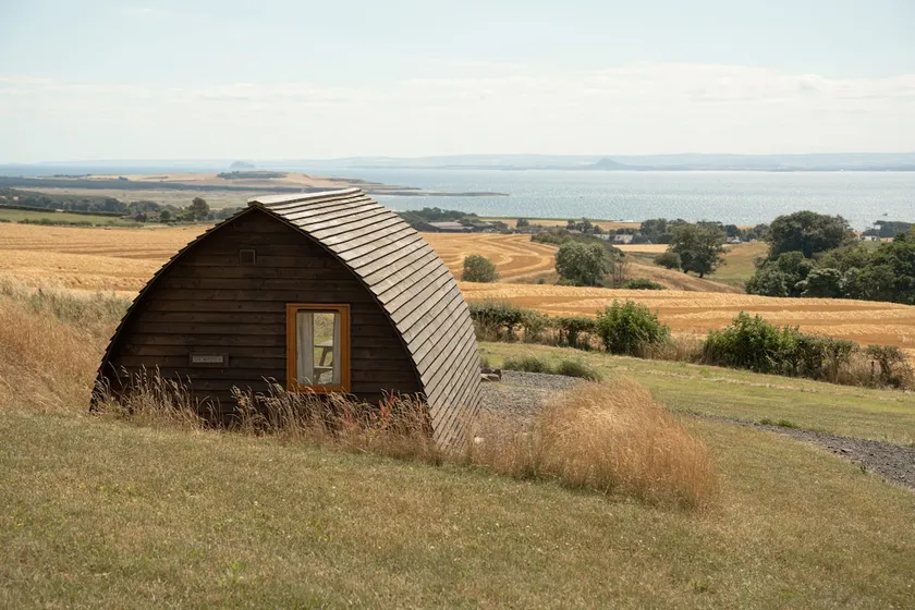 Standard-Cabin-Private Bathroom with Shower - Image 1