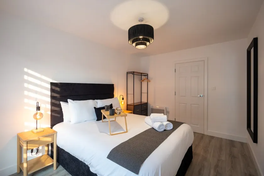 Watford 2-Bed Oasis - 20-min to London - Central - Image 1