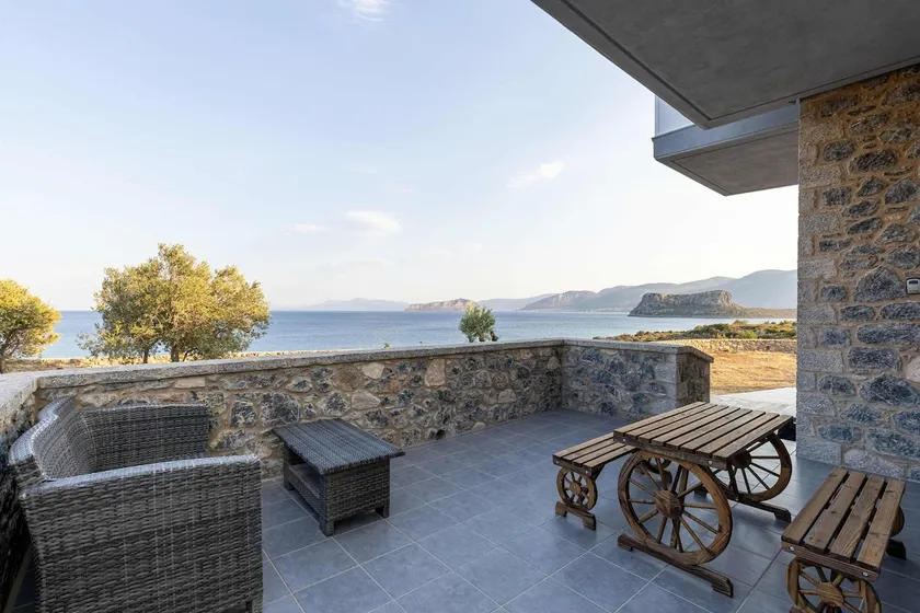 Katerinas Villa 2 - Monemvasia Beachfront Haven - Image 1