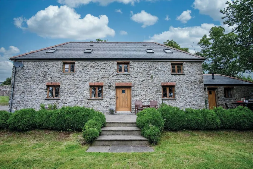 The Stables - 3 Bedroom Cottage - Beavers Hill - Image 1