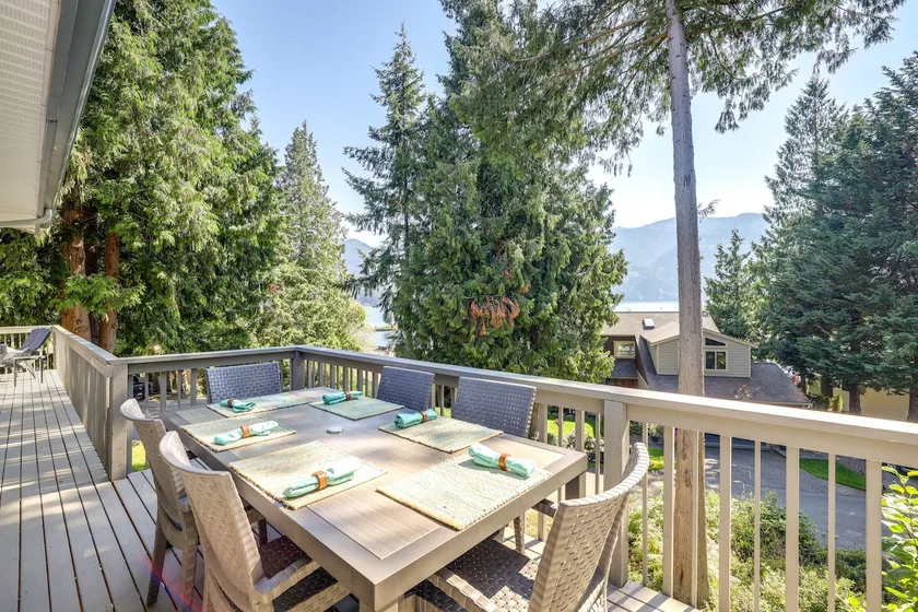 Sudden Valley Home ~ 1 Block to Lake Whatcom! - Image 1