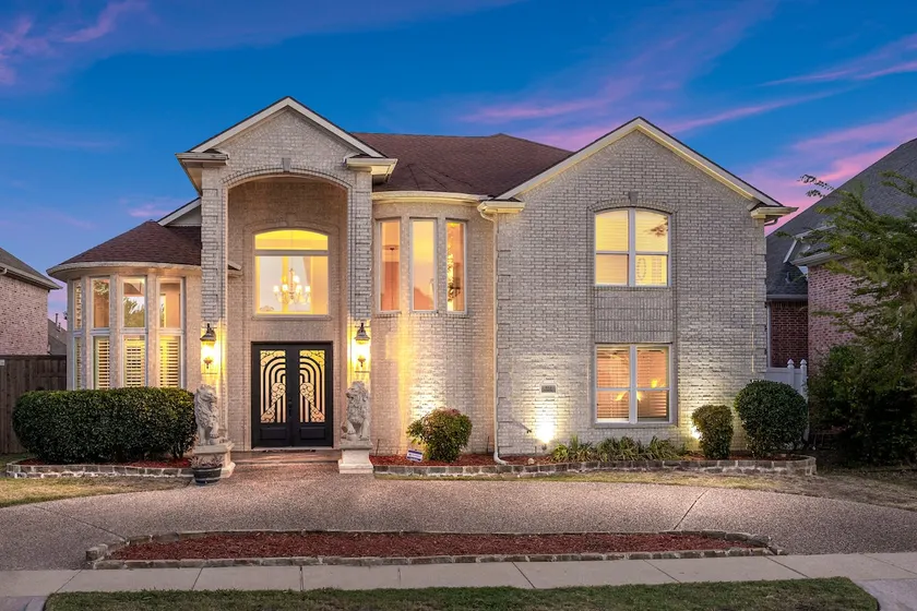 Modern Castle w/ Pool + Spa + 3 Gamerooms! - Image 1