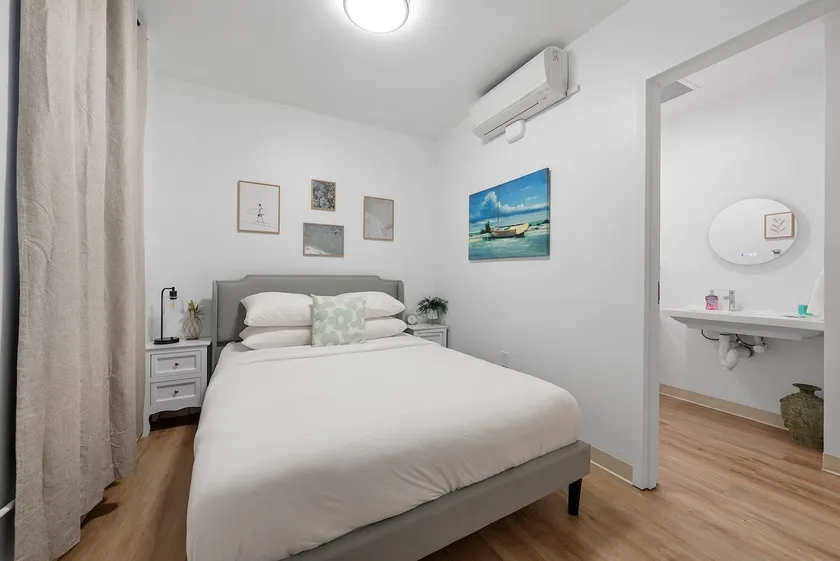 Columbus Charm 1 Bedroom Cozy Apartment - Image 1