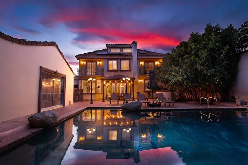 Casa de Palmas spacious oasis with heated pool - Image 1